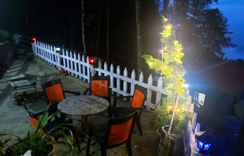Adda Hut Homestay