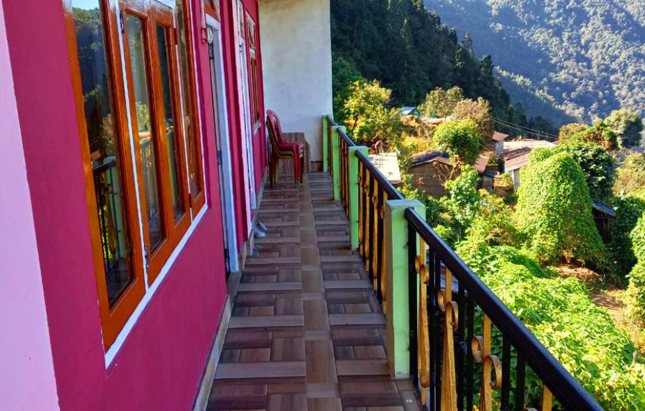 Ashis Homestay