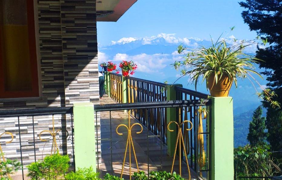 Ashis Homestay