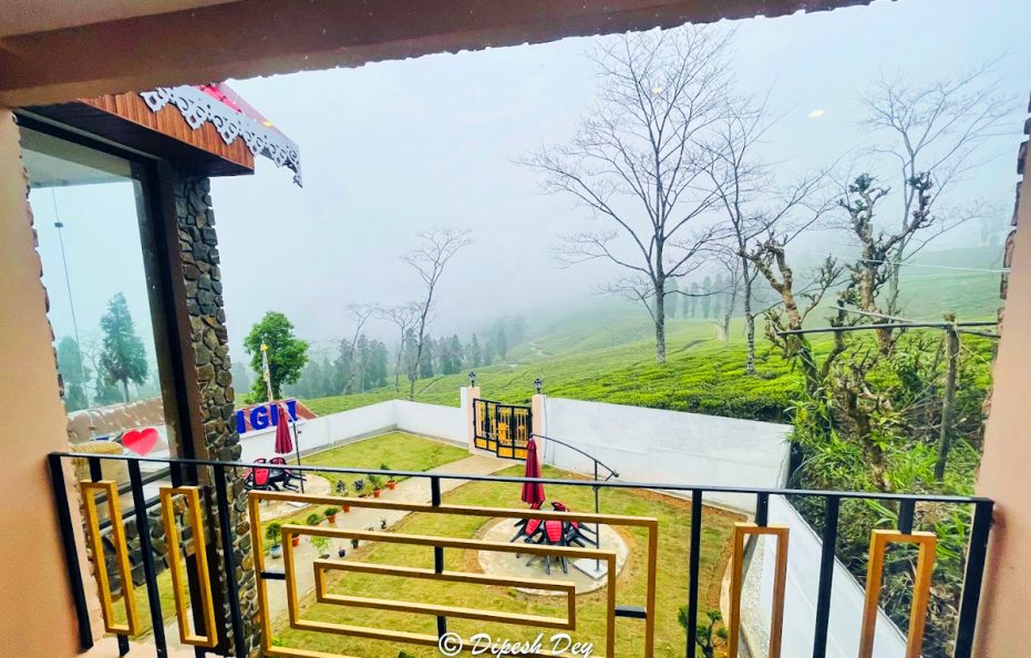 Superior Double Bedded Balcony Room