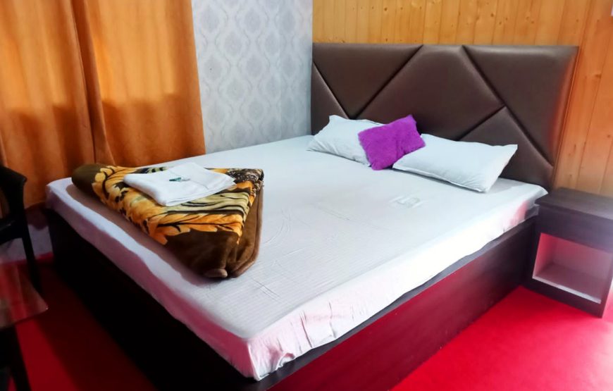 Deluxe Double Bedded Room