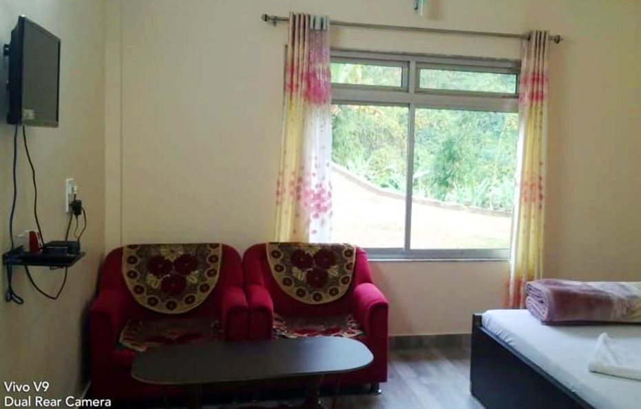 Deluxe Double Bedded Room