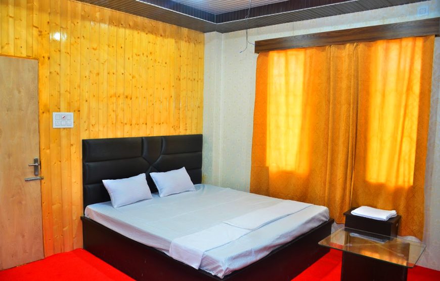 Deluxe Double Bedded Room